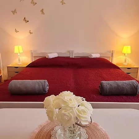 Atraktivan Stan U Blizini Pulske Arene !! Apartamento *