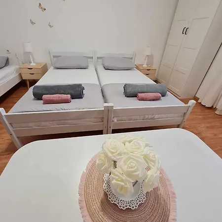 Apartamento Atraktivan Stan U Blizini Pulske Arene !! PUY