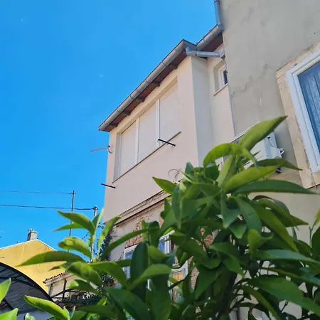 Atraktivan Stan U Blizini Pulske Arene !! Apartamento PUY