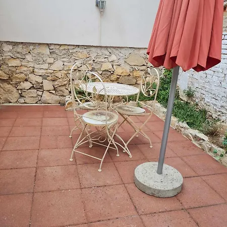 Atraktivan Stan U Blizini Pulske Arene !! Apartamento *